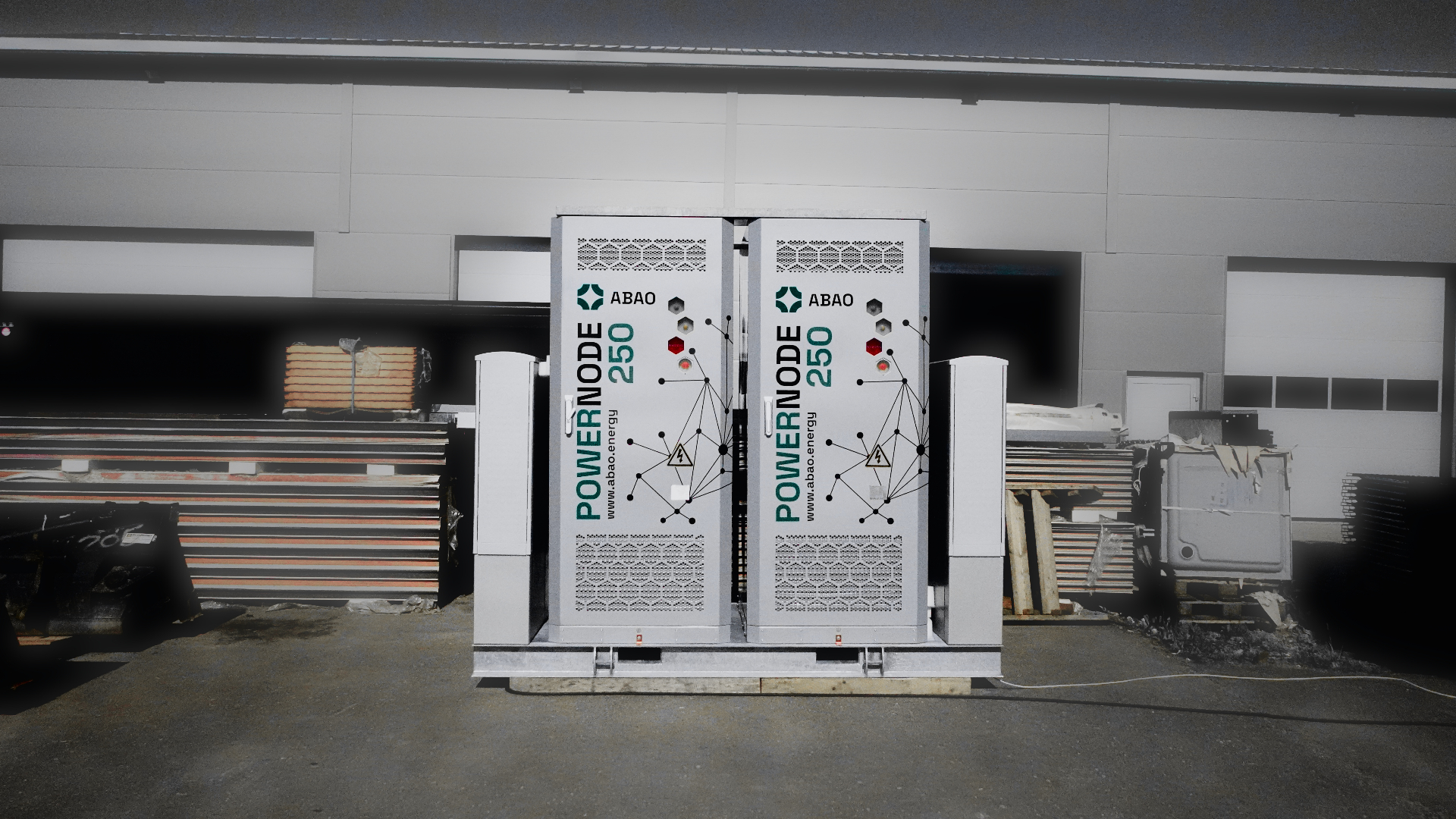 PowerNode 250 (PN250) fertig konfektioniert auf dem Werkshof von ABAO Energy